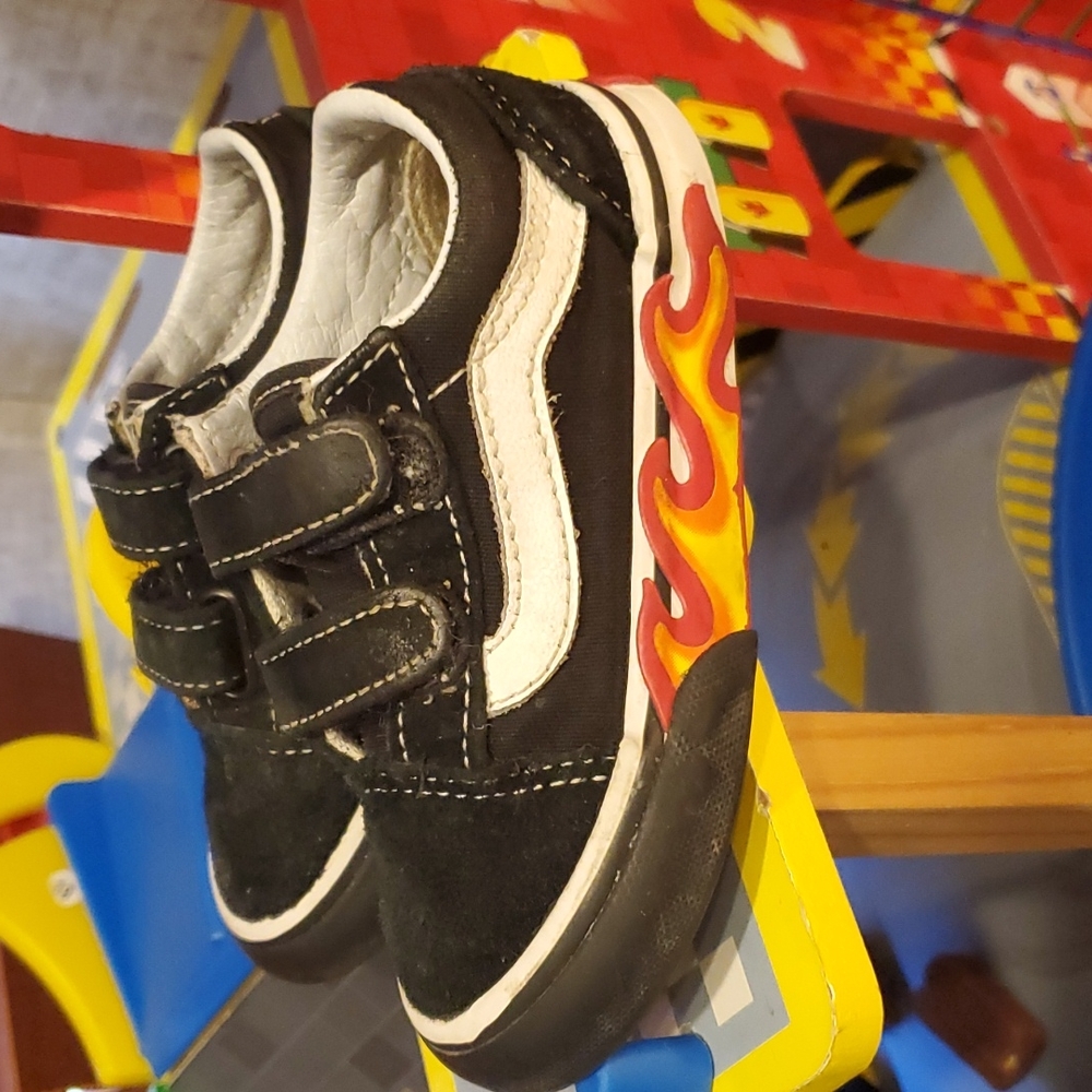 🔥Toddler Vans🔥